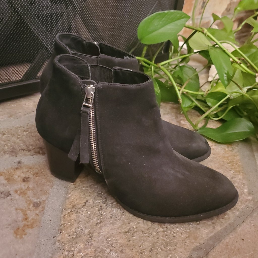 Vionic Ankle Booties